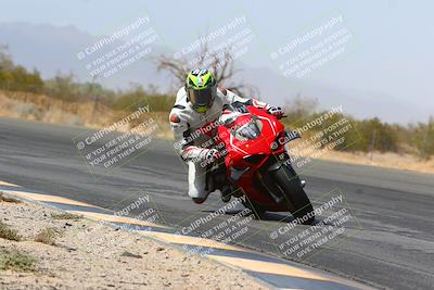 media/Mar-28-2022-Superbike Trackdays (Mon) [[b8603d0f67]]/Open Track Time/Turn 3 Inside/